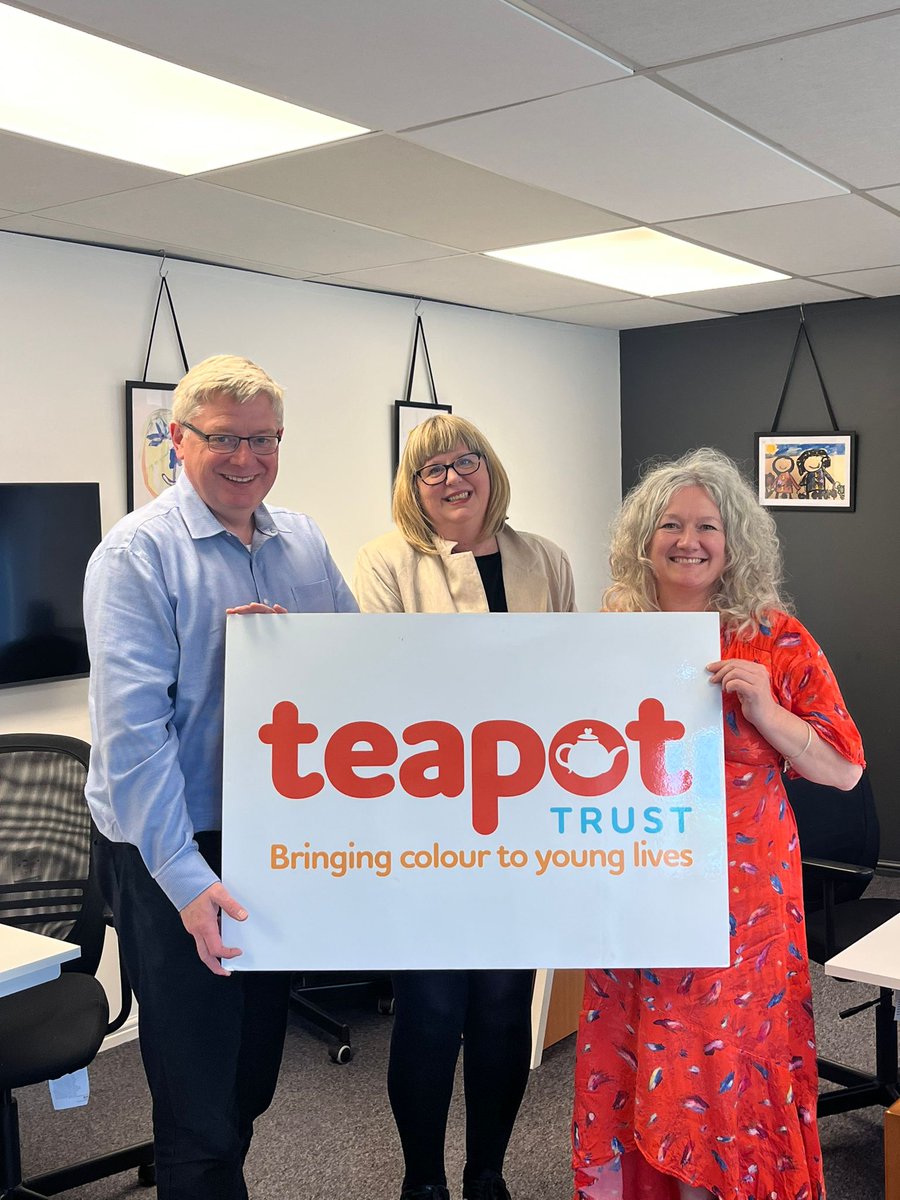 It was a joy to meet Sarah and Cat from the @TeapotTrust on Monday and catch up about the brilliant services they offer young people who are in or attending hospital!