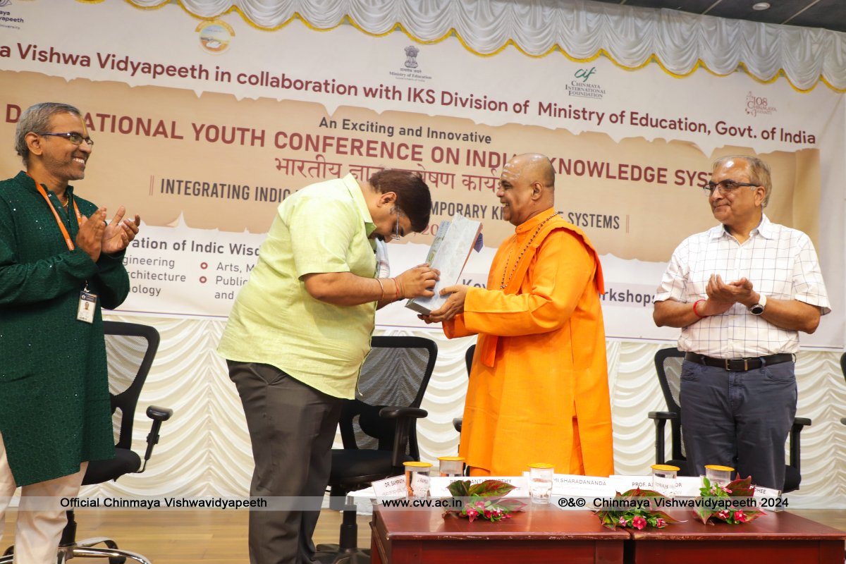 Chinmaya_VV's tweet image. The National Youth Conference on Indian Knowledge Systems began with a successful first day at Adi Sankara Nilayam, Veliyanad. Prof. Ganti S. Murthy delivered a thought-provoking keynote address, emphasizing the influence of Indian Knowledge Systems and Dharma on our lives.
