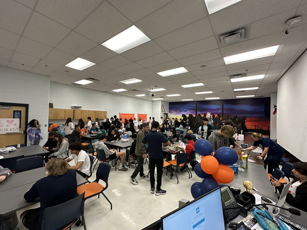 Debe Hernandez tweet media