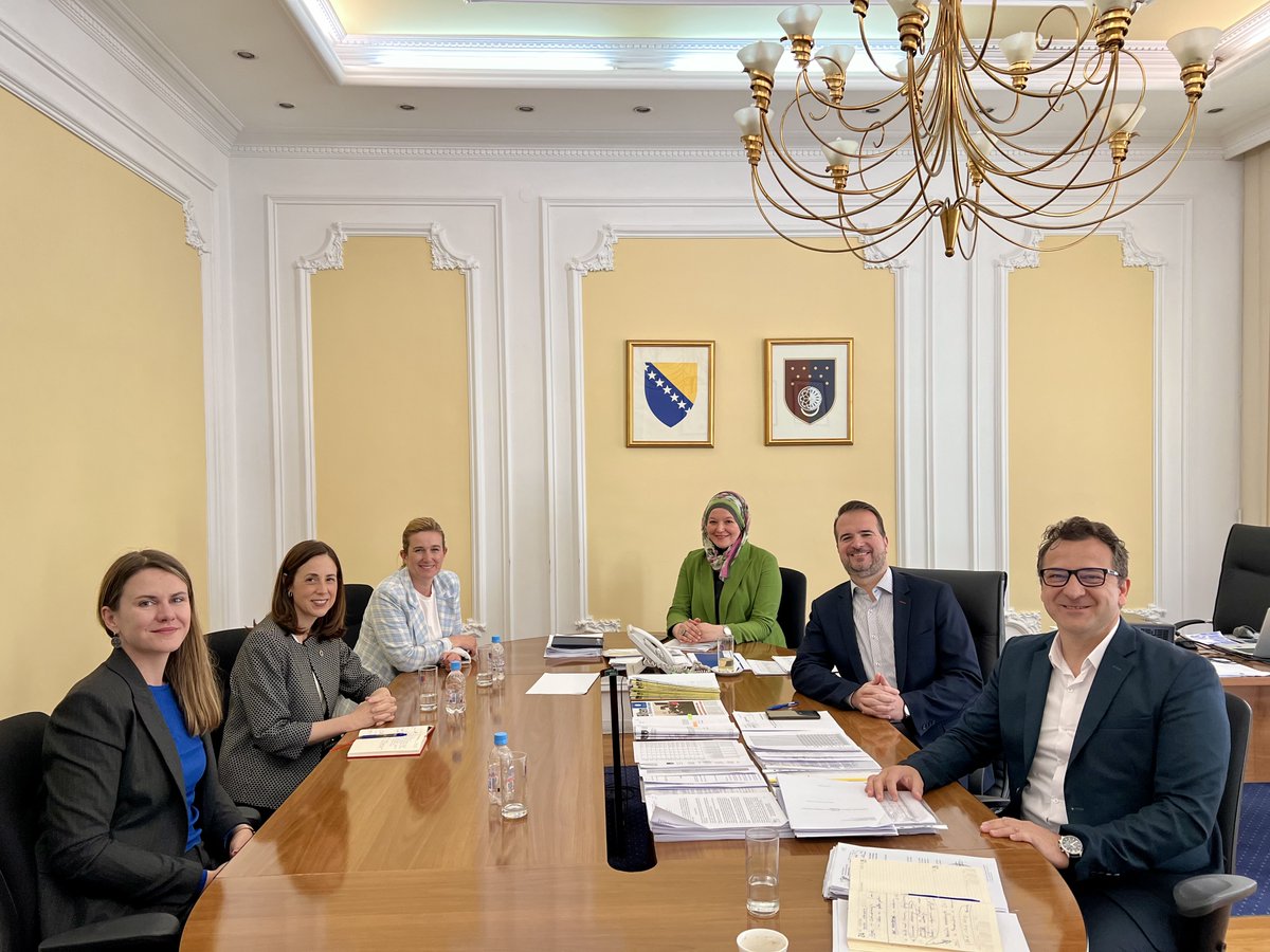 unwomenbih's tweet photo. Grateful for the ongoing collaboration with the Ministry of Finance of Canton Sarajevo on #genderbudgeting. 

Exciting discussions ahead about new opportunities for #womensentrepreneurship and #economicempowerment.    

Let's keep advancing gender equality! 💪🏽🌸 https://t.co/BkLRJ6eYx8