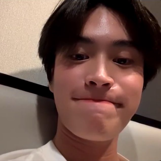Fah_Jir's tweet photo. ไอ่อ้วม55555555 https://t.co/eXKiH8ebyg