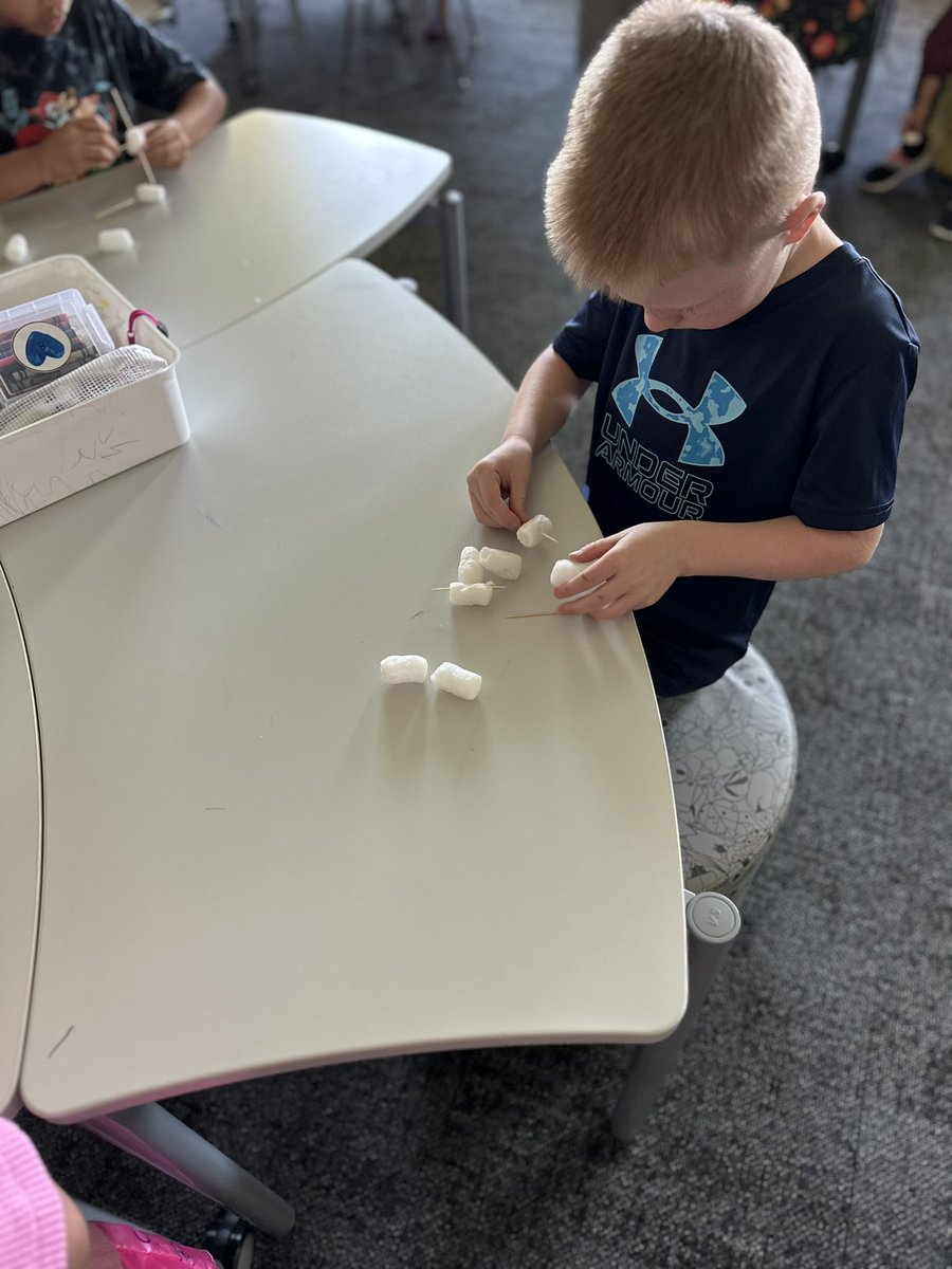 MsCookM's tweet photo. Innovation Day at Minett!! Kindergarteners are building different structures with packing peanuts and toothpicks! Thank you @InventOurFuture for such a fun Disney-filled day!! https://t.co/8Tsxm8cis1