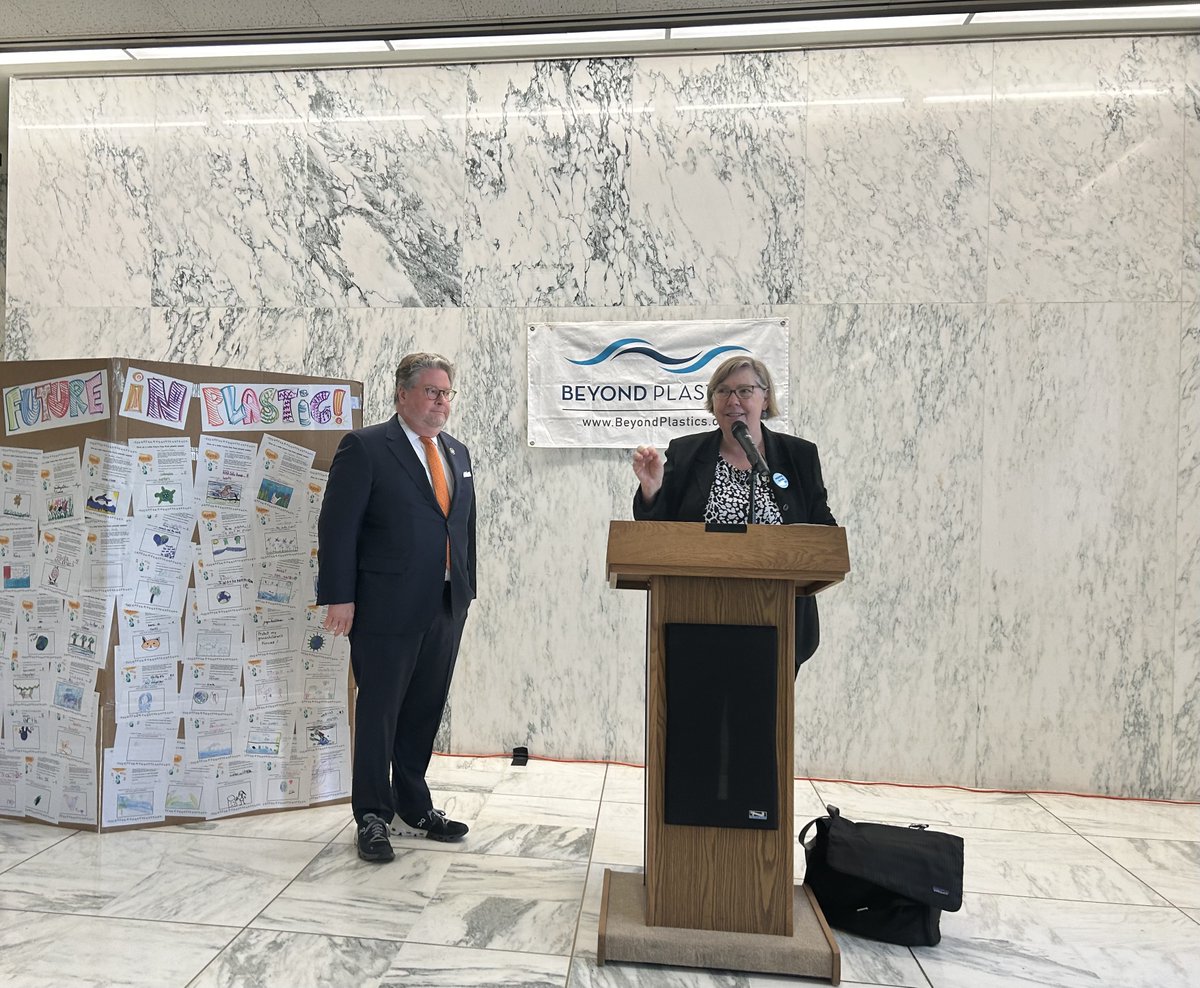 Our president, @enckj with @SenatorHarckham in Albany yesterday urging the @NYSA_Majority @NYSenateDems @CarlHeastie and @AndreaSCousins to put #PeopleOverPlastic and get the Packaging Reduction Act to the floor for a vote ASAP.⌛️
