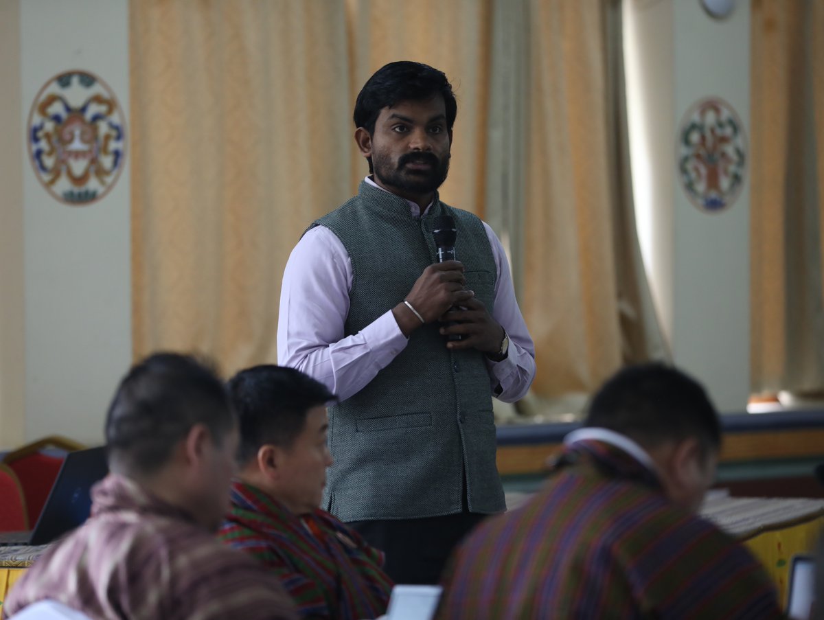 🤝@UNDP #Tax4SDGs hosted a 1️⃣-day workshop in #Bhutan for parliamentarians.

Engaging and inspiring discussions focused on how taxation can propel progress towards the #SDGs, promoting good governance and enhancing integrity in #tax systems. 🇧🇹