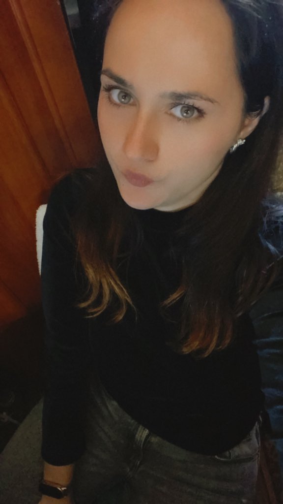 Good evening 🌆 I'm muttering and stomping my foot 😈
If you haven't seen my pin tweet with the new art, you owe it to yourself to watch it 😍🔥👌
If you saw the new art , why you still don't have it ? 🫢
Come on 😍🙏