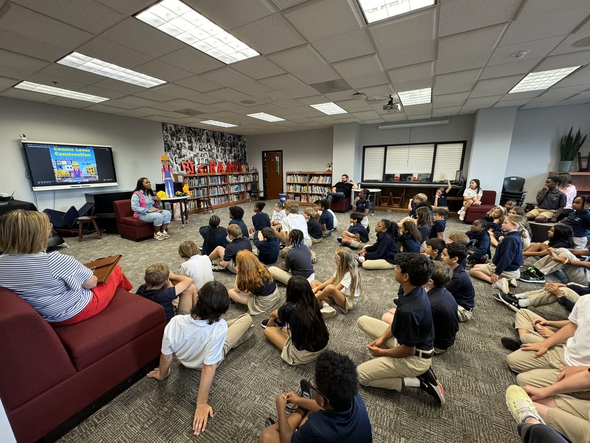 Oriel Selver came to speak our 4th grade about girls in construction and read her book to us. @WoodwardAcademy @TeacherTammyF @dandyphillips13 @Natalie_STEAM