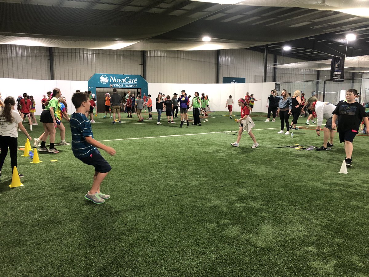 pattisonpath's tweet image. Our 6th grade eagles are soaring! Soar Day 2024 🦅 @Milford_Schools