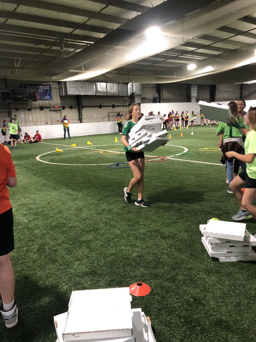 pattisonpath's tweet image. Our 6th grade eagles are soaring! Soar Day 2024 🦅 @Milford_Schools