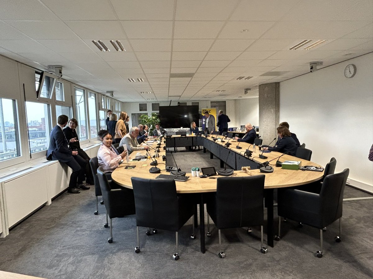 De fractie van NSC is bijna compleet. Ze gaan zich zo over het akkoord buigen.