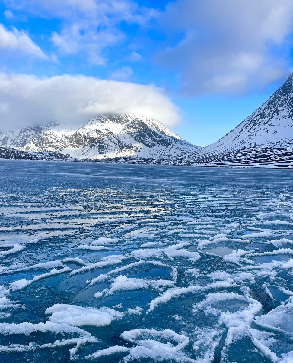 In #Greenland to participate in #FutureGreenland conference.
Discussions on #climate, #sustainability, #Security, #defence and #business