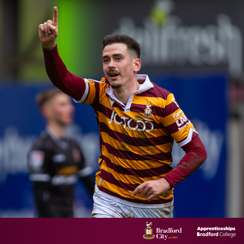 officialbantams's tweet photo. ❤️💛 | Jamie Walker will remain a Bantam for a further year, after the option to extend his contract until the end of the 2024/25 campaign has been exercised! 

#BCAFC
