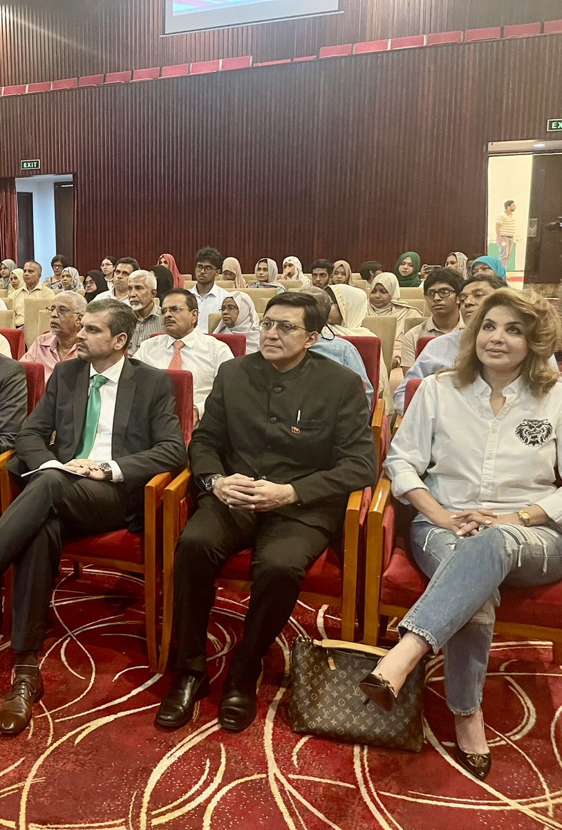 #FarzanaAqib attended a higher global education conference/ meeting, @at BMCH Bandranaikey memorials conference hall Colombo! Organised by the high commission of Pakistan & higher education commission here in Colombo. With Pakistan’s ambassador and diplomatic mission here .