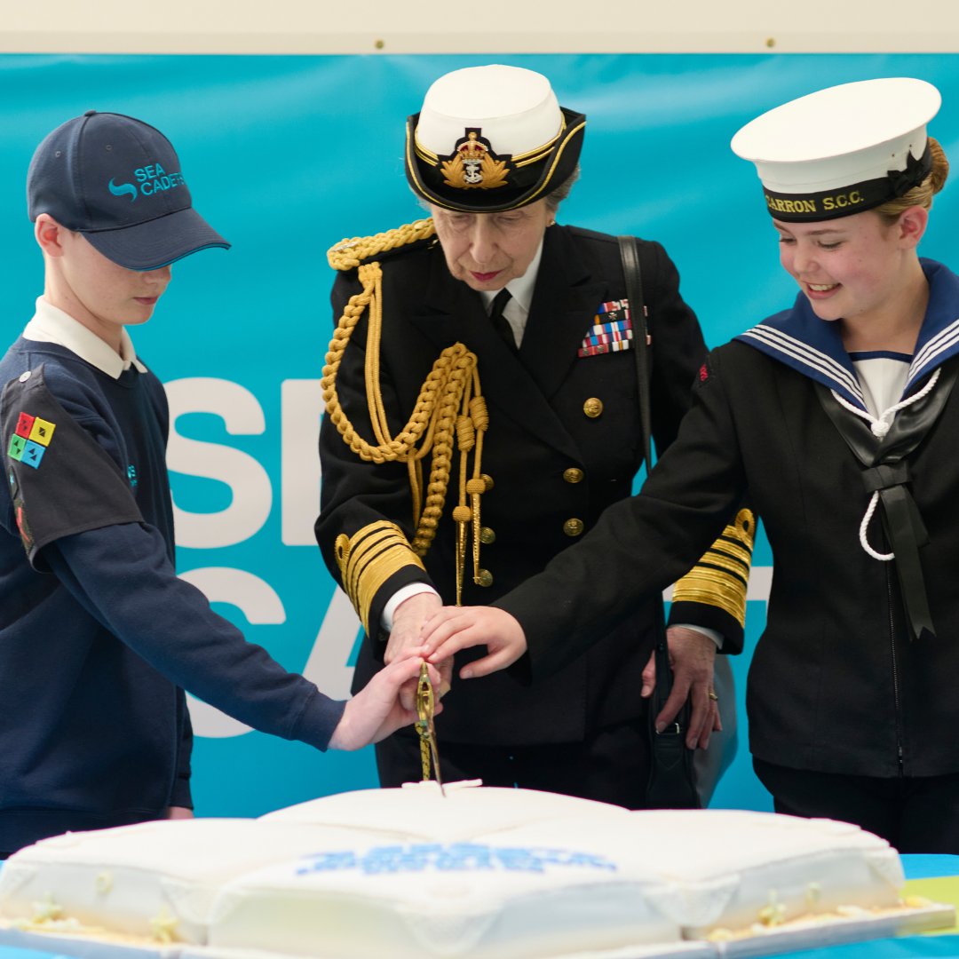 🎉 On Monday, HRH The Princess Royal, Admiral of the Sea Cadet Corps, officially inaugurated the new Stonehaven Sea Cadets Unit premises at the town's harbour! 🎉 Read more online here: bit.ly/stonehavennewu… #seacadets #seacadetsuk #seacadetsfamily @RoyalFamily