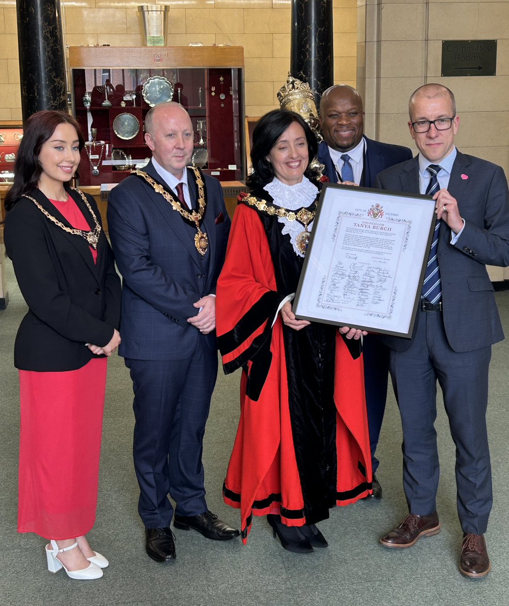 Today full council confirmed @tanyaburch18 as @SalfordCouncil’s new Ceremonial Mayor for 2024/25 - look forward to supporting you in the year ahead #localgov #Salford