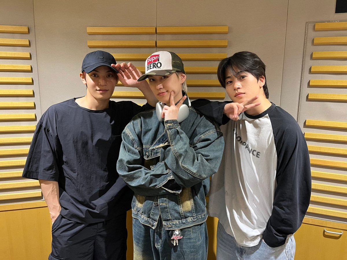 official_jo1's tweet photo. ニッポン放送
《 #JO1 のオールナイトニッポンX 》
#木全翔也 #白岩瑠姫 #與那城奨 が
出演させていただきました！

ありがとうございました！

#JO1ANNX https://t.co/2TFDpm74lQ