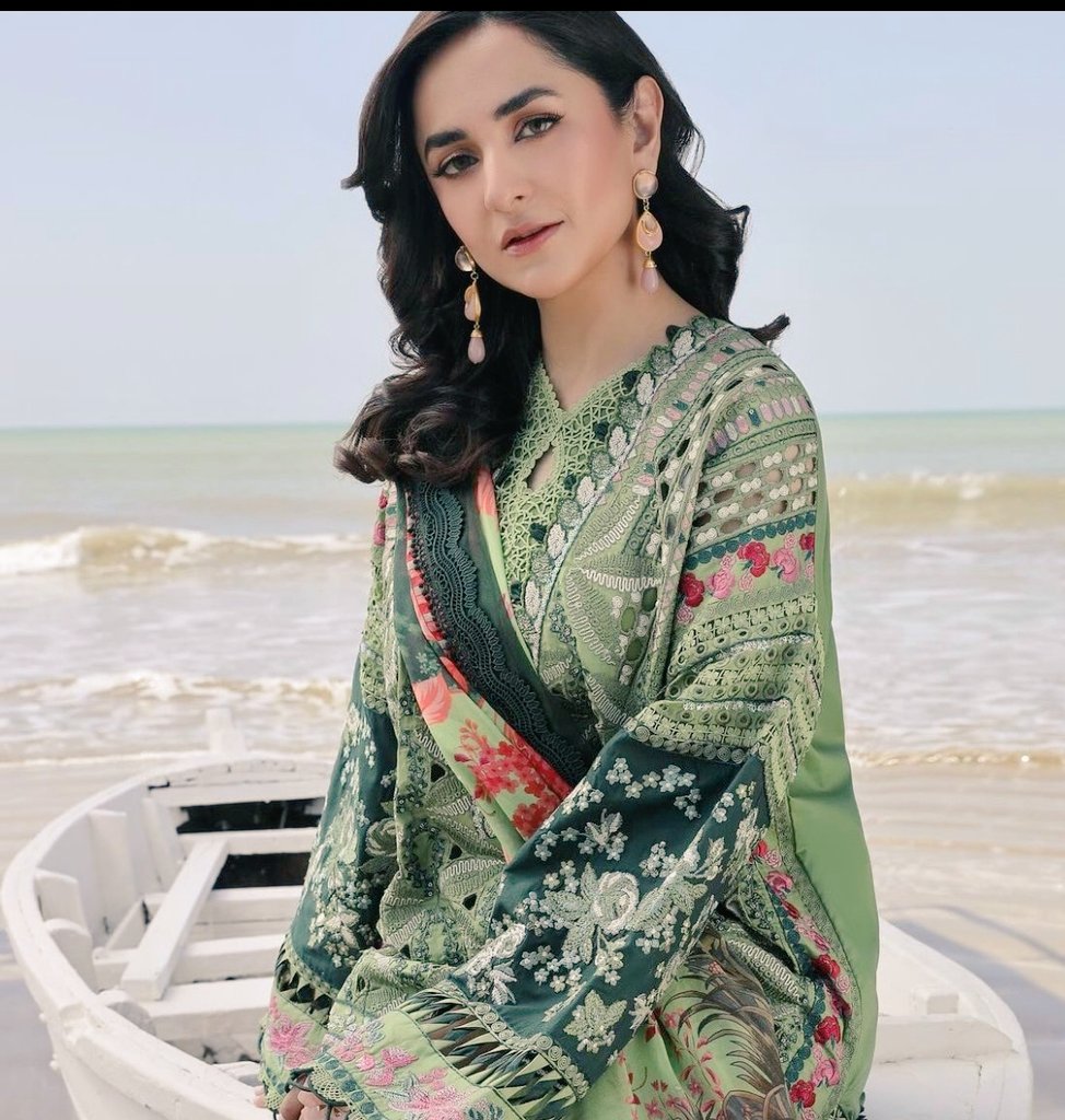 💚#YumnaZaidi