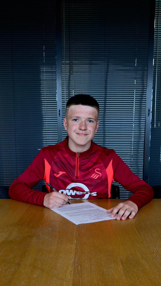 Cody Storton Signs for Swansea City.

Huge Congratulations to one of our U12s players Cody Storton who has signed for <a href="/swans_academy/">Swansea City Academy</a> after a successful trial. Great news and well
deserved Cody 👊🏼⚽️ Go Smash it!
#Pathway #InvestingInOurFuture #IAmRed