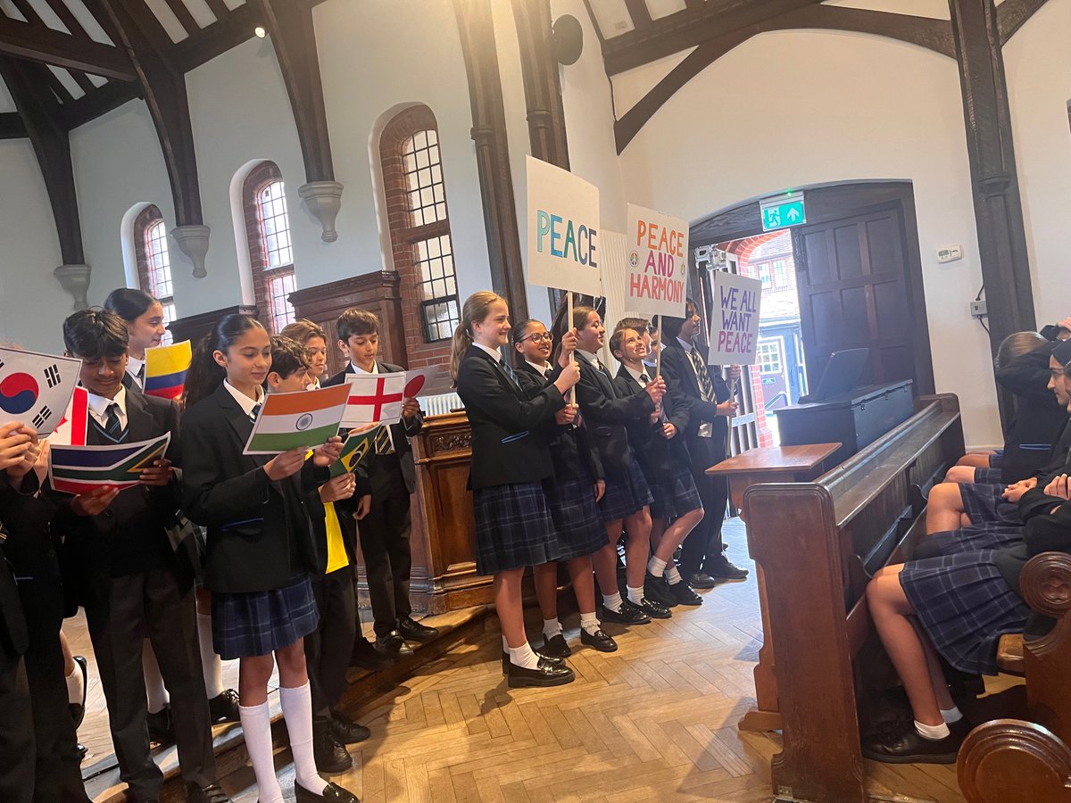 International Day of Living Together in Peace 🕊️🌎 Today we had an inspiring assembly delivered by Prep pupils to celebrate the International Day of Living Together in Peace. The students performed exceptionally - well done everyone 👏 #Peace #UNESCO #UN #ChigwellSchool