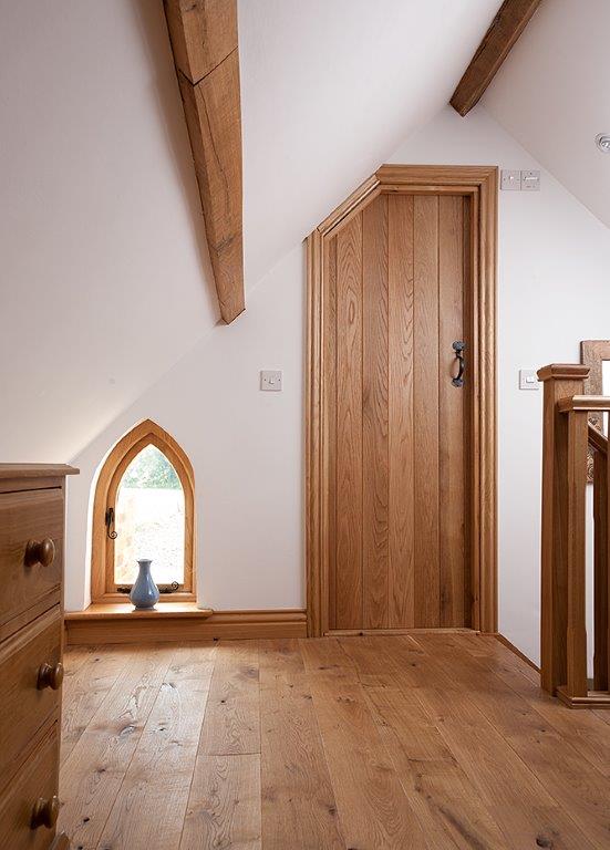 #Doors! Inside and out; double, half glazed, bi-fold, ledged and braced, stable, painted, natural, bespoke, stock, we make them all in #shropshire. Just ask! 01630 661775 venablesoak.co.uk/oak-doors #MadeByHumans 🇬🇧