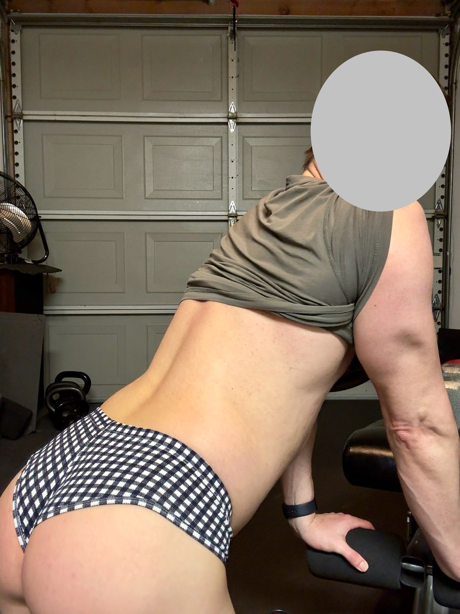 tecspecicon's tweet photo. Wear something fun... only you have to know about it.
#underwear #underwearreviews #gaythong #bithong #straighthong #manbooty #booty #jaxfstk https://t.co/wJPH9CPrJf