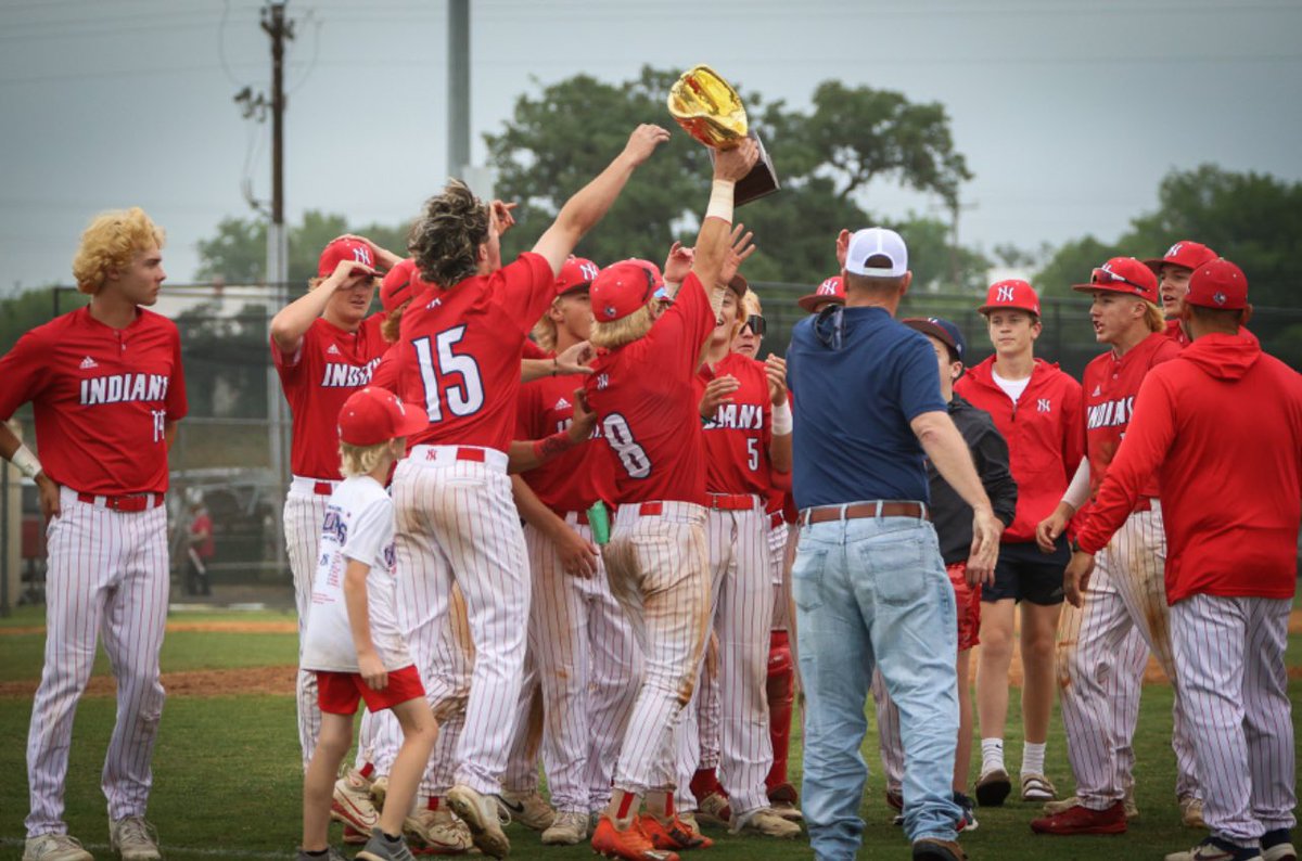 JakeRushing4's tweet photo. senior year pitching stats
14 games
61.2 IP 
W-7 L-1
40 hits
25 walks
95 strikeouts
2.33 ERA
BAA .175
Co-pitcher of the year
@ConnorFlanaga11 @T_Hanson4 @CalHernandez1 @DFWTwins @IndianNed https://t.co/gmqPumtSvr