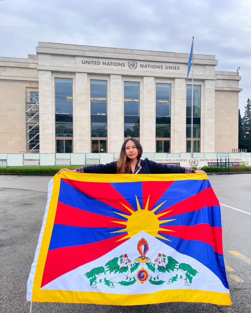 something about no flags in the UN… well, here’s our Tibetan flag. BHOD GYALO. FREE TIBET. #FREETIBET