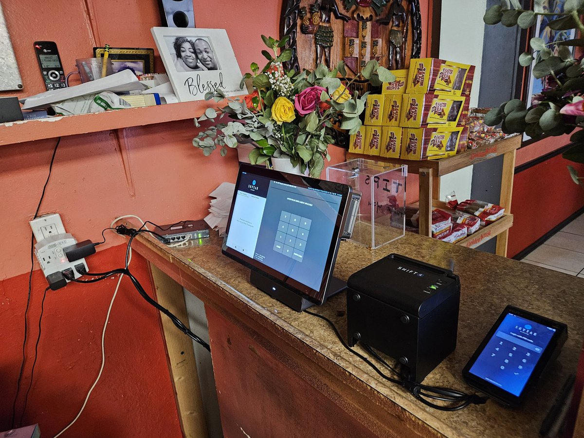 JERK FLAVAS Jamaican restaurant loves the sleek and professional look of Skytab POS @Shift4 @SkyTabPOS