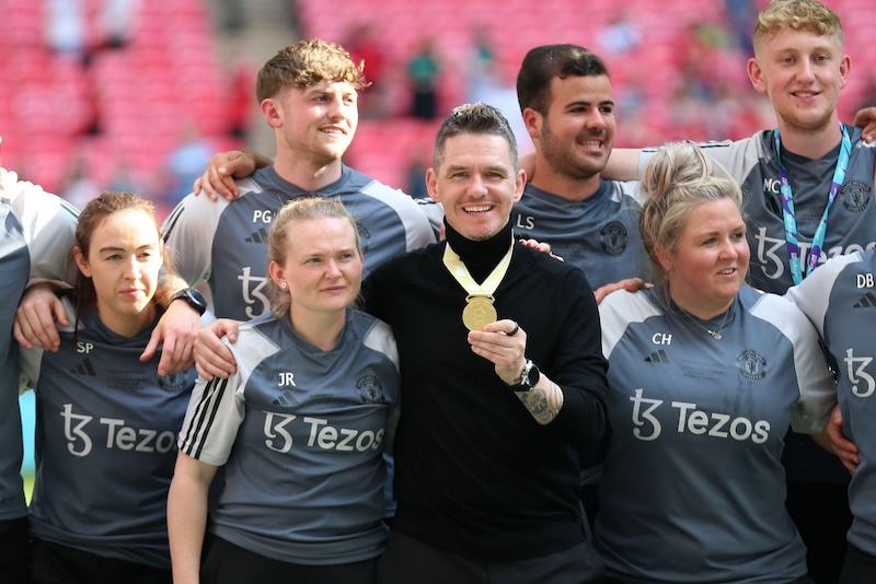 'I’m pretty good at times. People tell me I’m not, but I’m actually OK.” After winning the FA Cup, Marc Skinner backs himself and his #mufc team. But will the club follow suit, and how far can silverware paper over the cracks? Read my thoughts here > tinyurl.com/skindogs-actua…