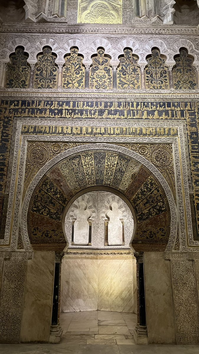 İspanya Kurtuba Camii Altın Yaldızlı Mihrabı