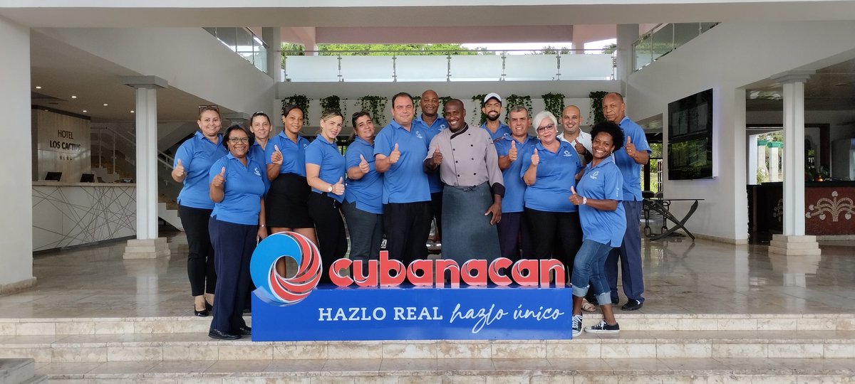 En una fecha tan bonita, los saludamos desde <a href="/hotel_loscactus/">Hotel Los Cactus</a> ,Una gran familia !!
#GenteQueSeSuma