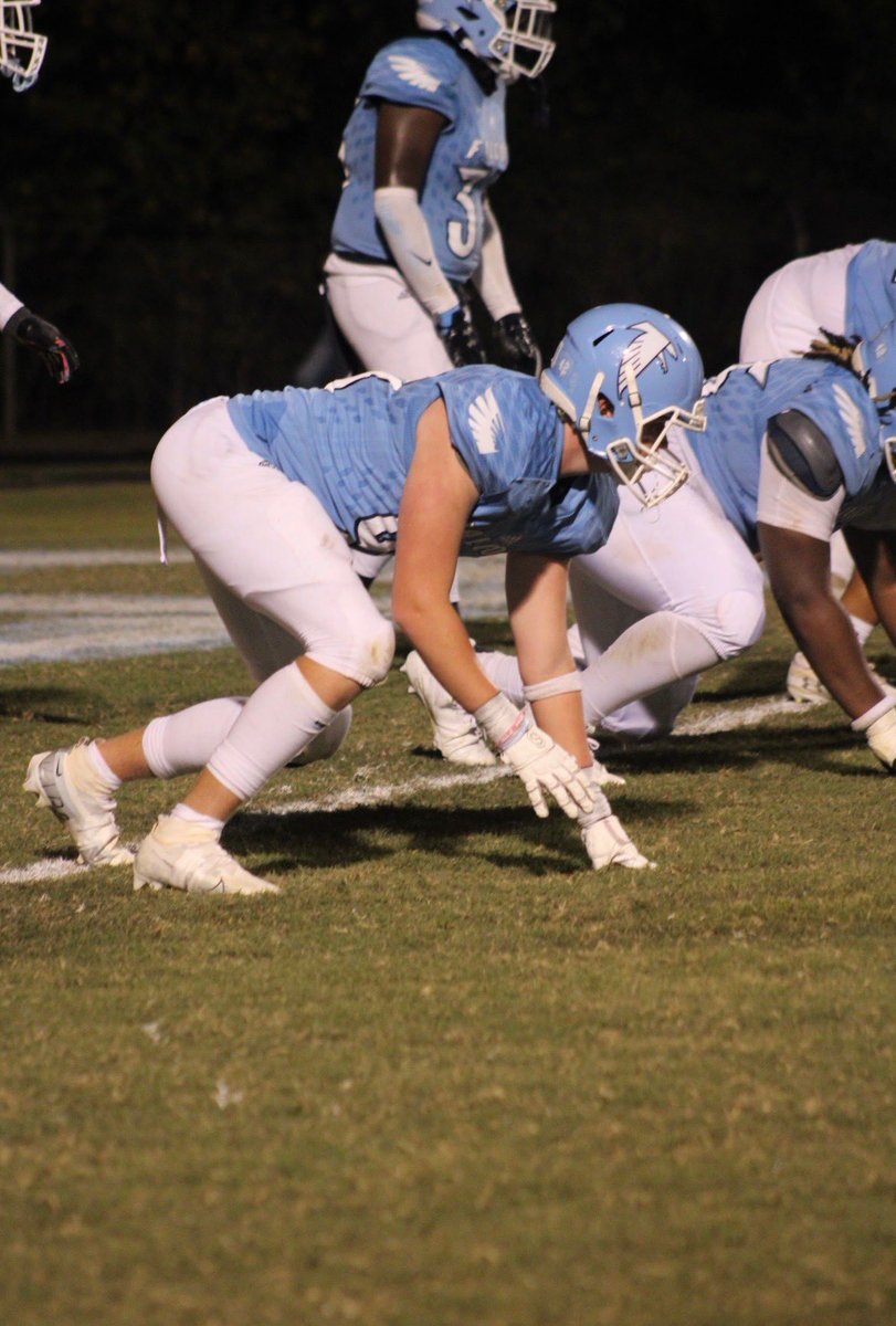 Hunter Comey - DL 
🦅played all 4 spots on the DL 
🦅works hard 
🦅junkyard dog