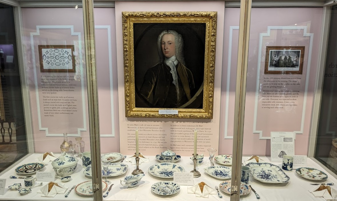 TheMoRW's tweet photo. We had so much fun laying Dr Wall's Dinner on Monday! All that's left now is to serve his food...
#morw #themorw #museumofroyalworcester #porcelain #exhibition #display #Georgian #dining #drwall https://t.co/uZcVHIEvKx