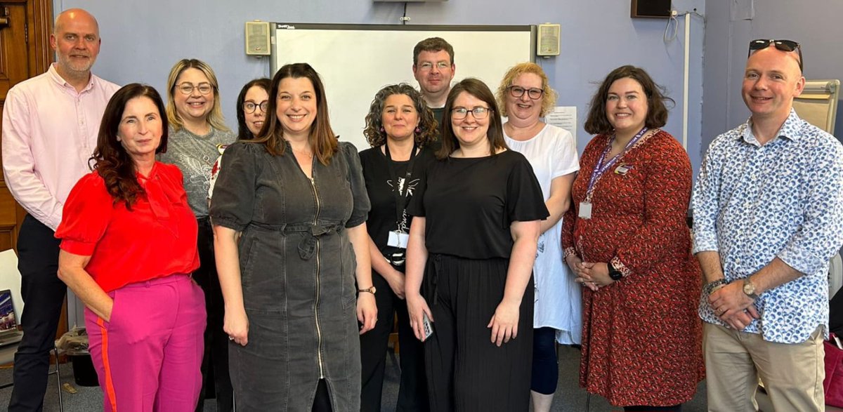 #CILIP is out and about today! Great to see colleagues from our fabulous @CILIPIreland committee including Chair Julie Reid & Elaine Toal our Community Development Manager at Belfast Central Library meeting up with our Chief Development Officer @JoCornish. cilip.org.uk/members/group_…