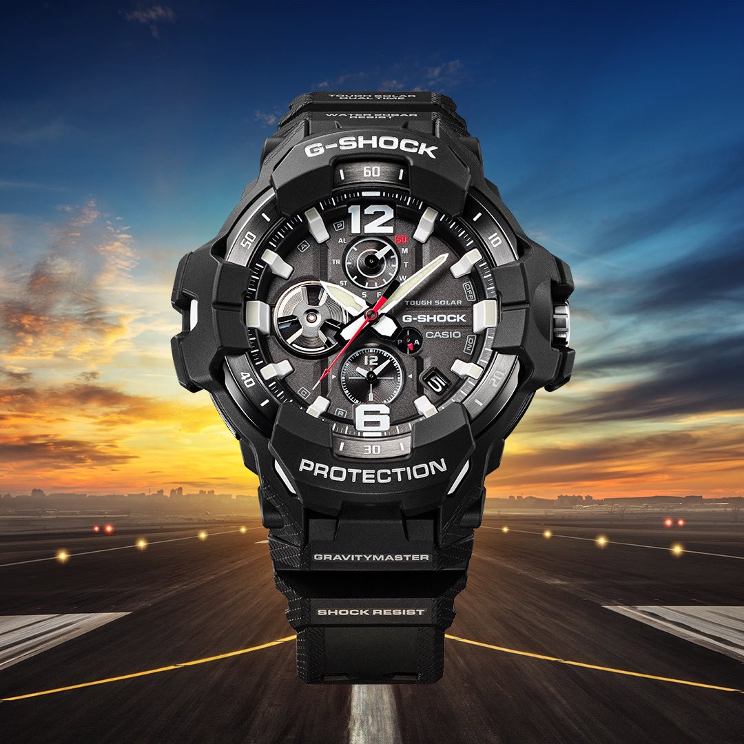 This newest edition to the Master Of G, Air collection, is inspired by next-gen aircrafts and fuses cutting-edge design with G-SHOCK toughness, boasting Carbon Core Guard structure for ultimate durability, Tough Solar and Bluetooth Connectivity for on-time performance.