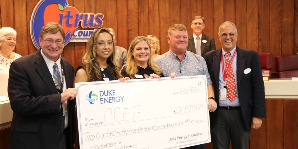 ⚡Superintendents Making a Difference Award⚡

@DukeEnergy  was presented with the Superintendents Making a Difference Award during Tuesday's regular SB meeting. They have invested more than $300,000 into the CCSD through the @citruseducation.

Watch here: youtube.com/watch?v=7wReoN…