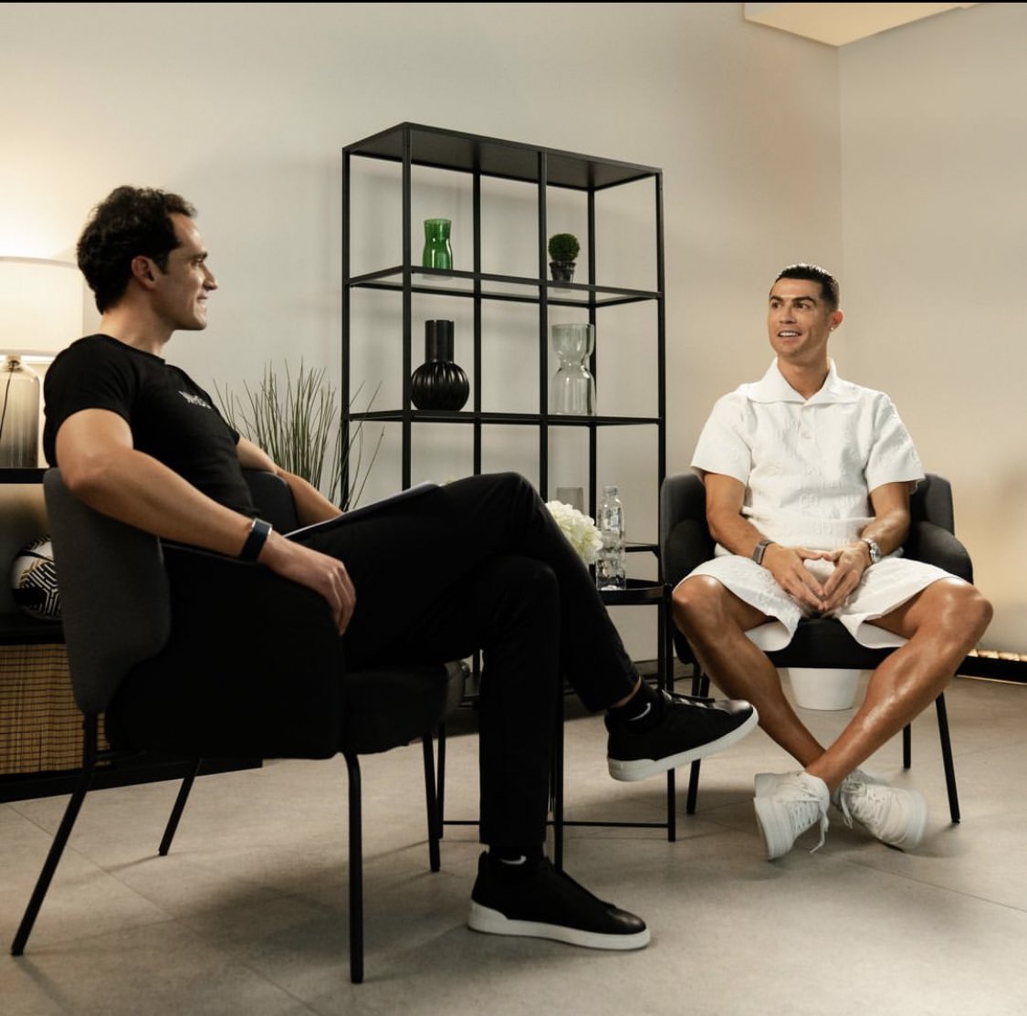 🚨Cristiano Ronaldo will appear on a podcast soon with the CEO of WHOOP.