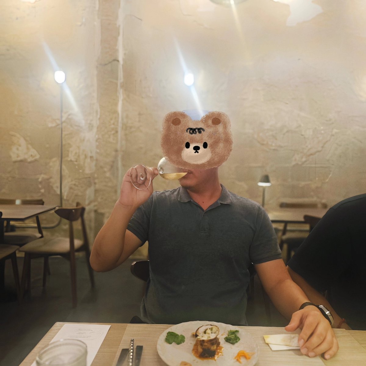 Pmee_CM's tweet photo. ร้านรสชาติดีมากร้านหนึ่ง ไว้พาคู่ที่ถูกคอมา ทานด้วยกัน https://t.co/ugEKZ6sBNX