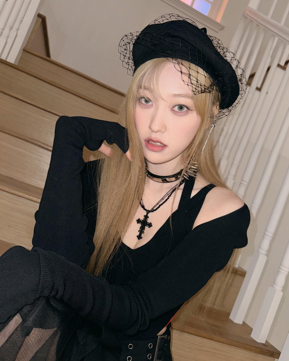 artmschedule's tweet photo. Choerry Instagram Post
🎵 MISO - Take Me
'🧛'

#최리 #Choerry #아르테미스 #ARTMS https://t.co/IZ95ngMoK0