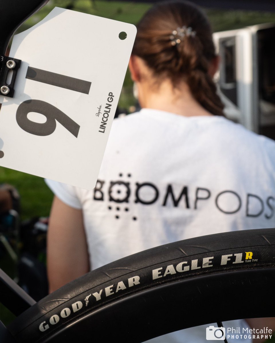 ParalloyRT's tweet photo. Our @goodyear Eagle F1r tyres worked a treat up the Michaelgate cobbles at Rapha Lincoln Grand Prix at the weekend.

📸 Phil Metcalfe Photography

#ridegoodyeartyres 
#goodyear 
#eaglef1r 
#Cycling
#Lincoln
#Bailgate
#photography 
#Michaelgate
#Cobbles https://t.co/hQuxUGGimX