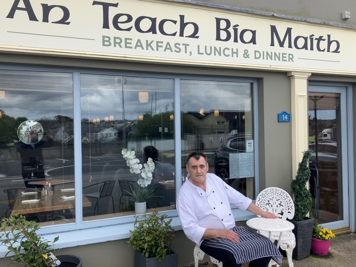 The West #Clare Town bucking trends as 4 new #Restaurants open?! As government announces #hospitality & #retail supports I’m reporting from #Kilrush where new businesses say they need more including a reduced #Vat rate again @drivetimerte @RTERadio1