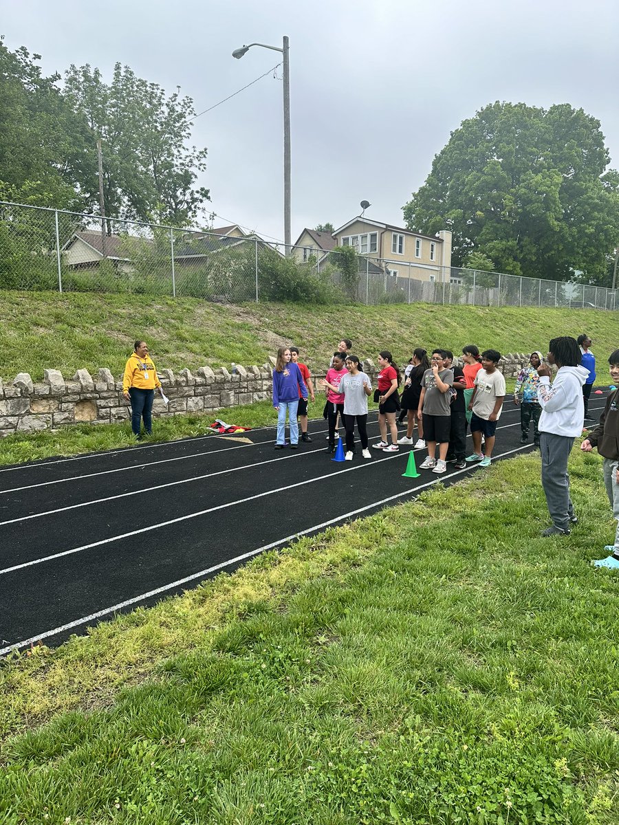 Keri Tucker tweet media