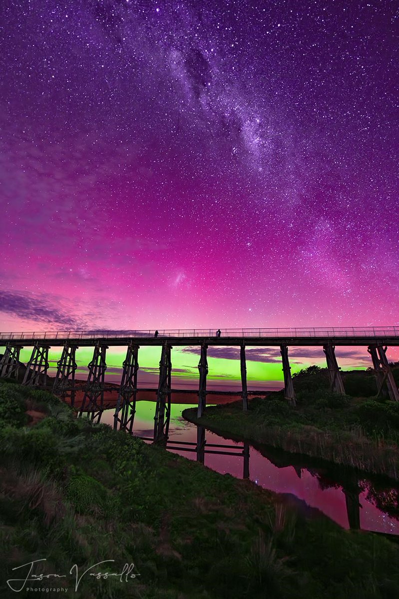 I know there are 1000's of these but i'm really happy with this shot of the night. Kilcunda, Australia. (OC) [by TheRuiner666]
  
 #astrophotography #astronomy