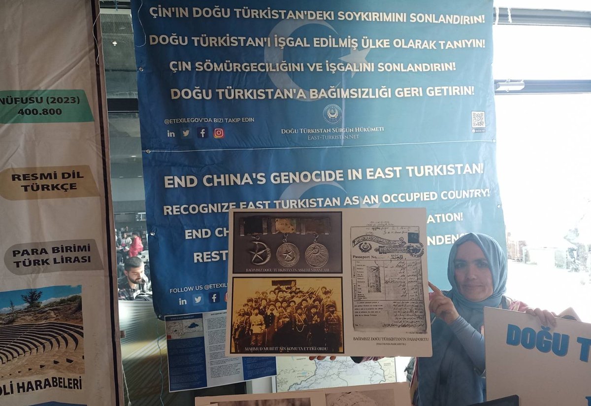ETExileGov's tweet photo. Yesterday, Ms. Fatmagül Çakan, Chairwoman of the @ETParliament in Exile's Committee on Media, Communication, and Information, along with students and members of the East Turkistani diaspora, attended the 5th International Culture Day event at OSTIM Technical University in Ankara. We express our gratitude to OSTIM for the gracious opportunity to open an #EastTurkistan booth, raising awareness and highlighting the ongoing plight of East Turkistan.

Dün, Doğu Türkistan Sürgün Hükümeti Parlamentosu Medya, İletişim ve Bilgi Komitesi Başkanı Sayın Fatmagül Çakan, Doğu Türkistan diasporası üyeleri ve öğrencilerle birlikte Ankara’daki @ostimteknikuniv'nde düzenlenen 5. Uluslararası Kültür Günü etkinliğine kat��ldı. #DoğuTürkistan standını açma fırsatını sağladığı ve Doğu Türkistan’ın devam eden sıkıntılarını gündeme getirmemize olanak tanıdığı için OSTİM'e içtenlikle teşekkür ederiz.