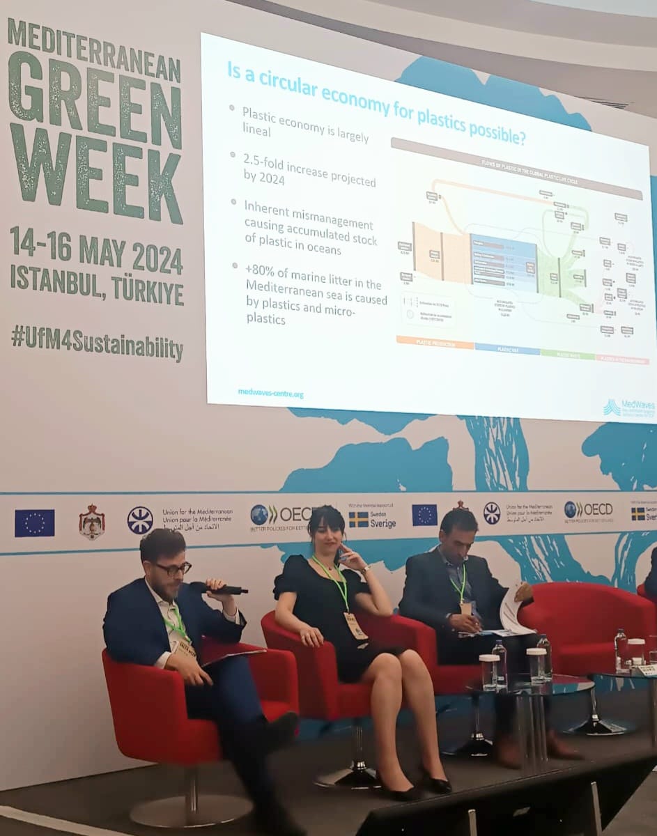 MedWaves_Centre's tweet photo. @WEandB @UfMSecretariat @UNEPMAPNews @InfoRac @residuscat ✳Key points:
💡Embrace radical #CircularEconomy to tackle plastic crisis
💡Prioritize creating alternatives to primary plastics
💡Support #SustainableBusiness models
💡Integrate #SCP globally
💡Adopt #LifeCycleApproach in across regional planning and implementation frameworks https://t.co/WGumq9jRAi