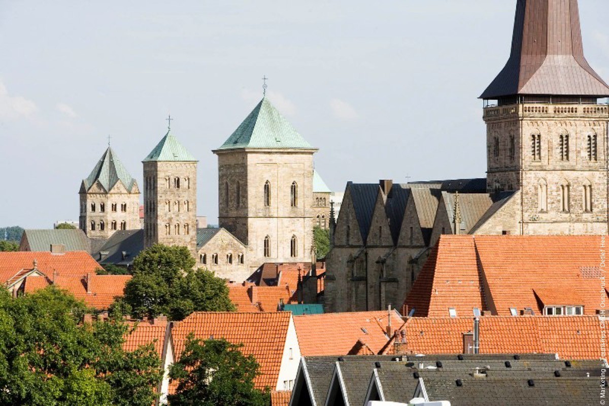 Que ver y visitar en Osnabrück (Baja Sajonia)😍
 📌 Colección del pintor Feliz Nussbaum
 📌 Catedral de San Pedro
 📌 Palacio