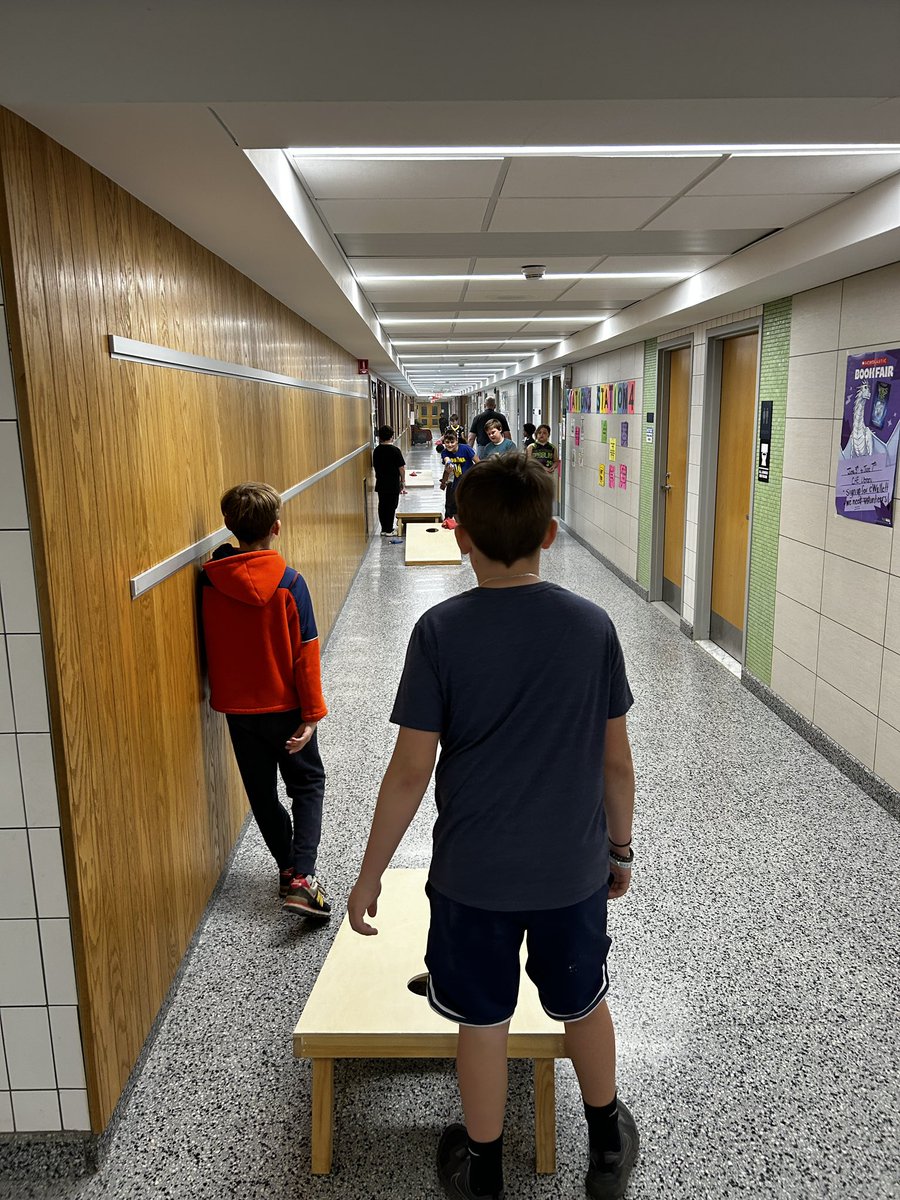 PeterCrump1's tweet photo. We have our 2024 Chestnut Hill Elementary Cornhole Champions! Best job ever! https://t.co/jjKiq6gRiK