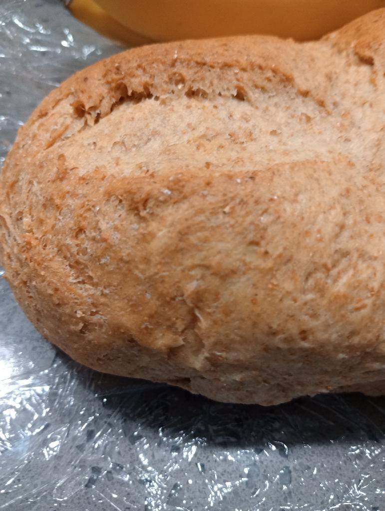 Sojurner19thSt2's tweet image. APDTA My whole wheat bread was a family hit yesterday. 
Ingredients:
Whole wheat flour
White flour
Yeast
Brown sugar
Salt 
Evaporated milk
Water
&amp;amp; Lots of prayer &amp;lt;3 #MGTGCC #HTETL