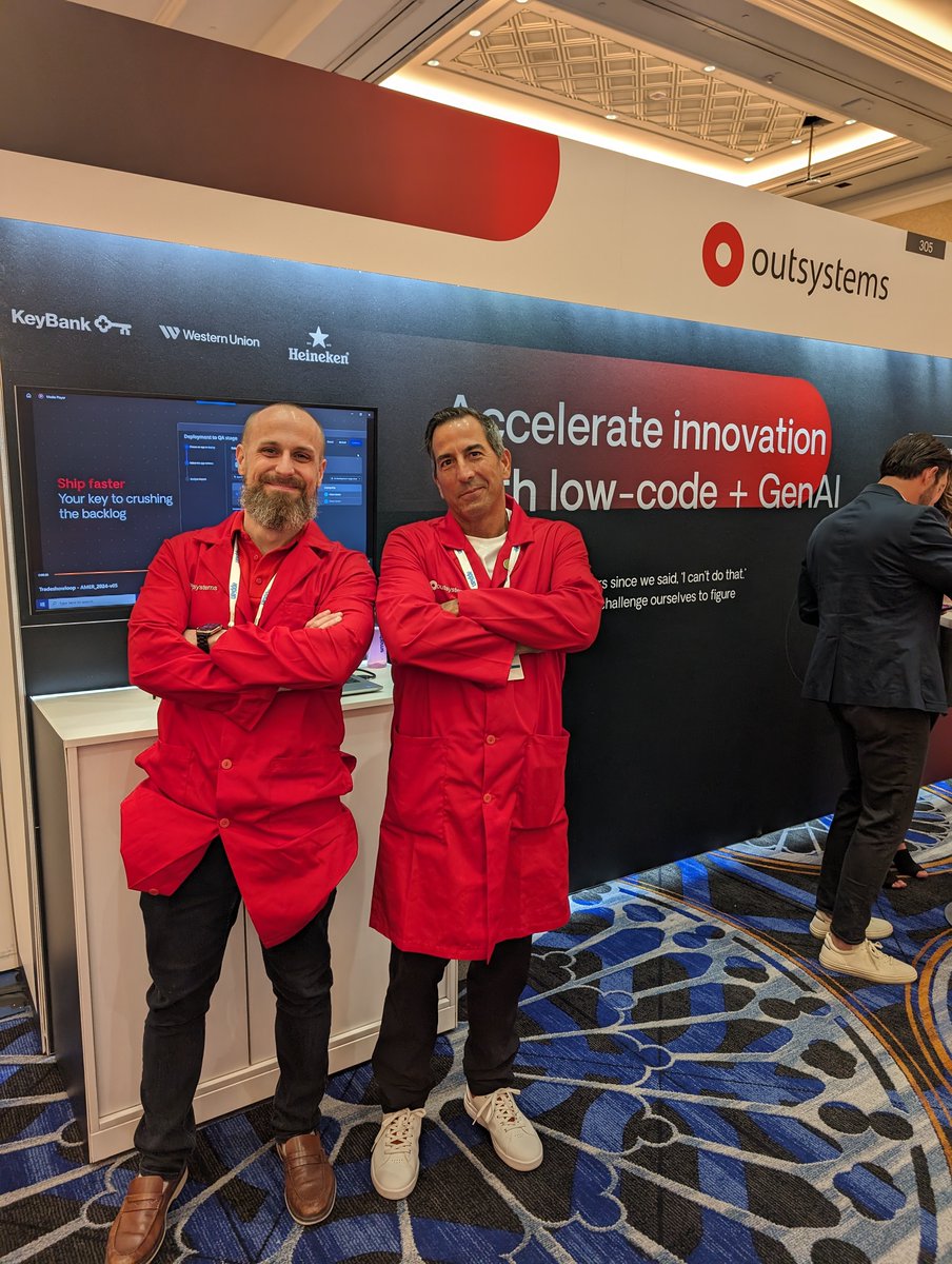 OutSystems's tweet image. Day 2 of #GartnerAPPS is just getting started! Stop by Booth 305 or visit our App Lab (located at the entrance of the Expo Hall) for a demo and chat with our #AI experts.