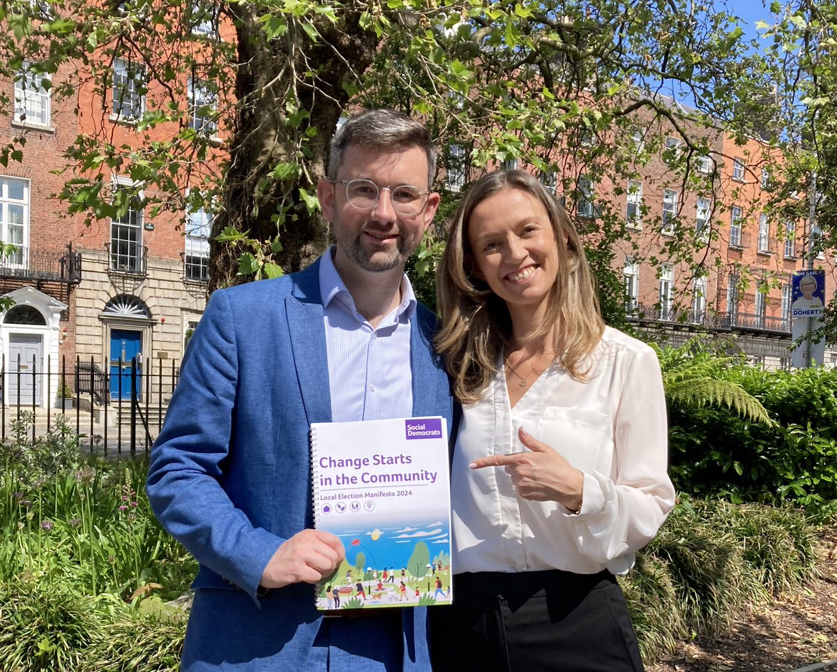 PadraigRice's tweet image. Today, we launched the @SocDems local election manifesto, ‘Change Starts in the Community’. 

This comprehensive 65-page plan is jam-packed with ideas that would significantly enhance our local areas. 💜