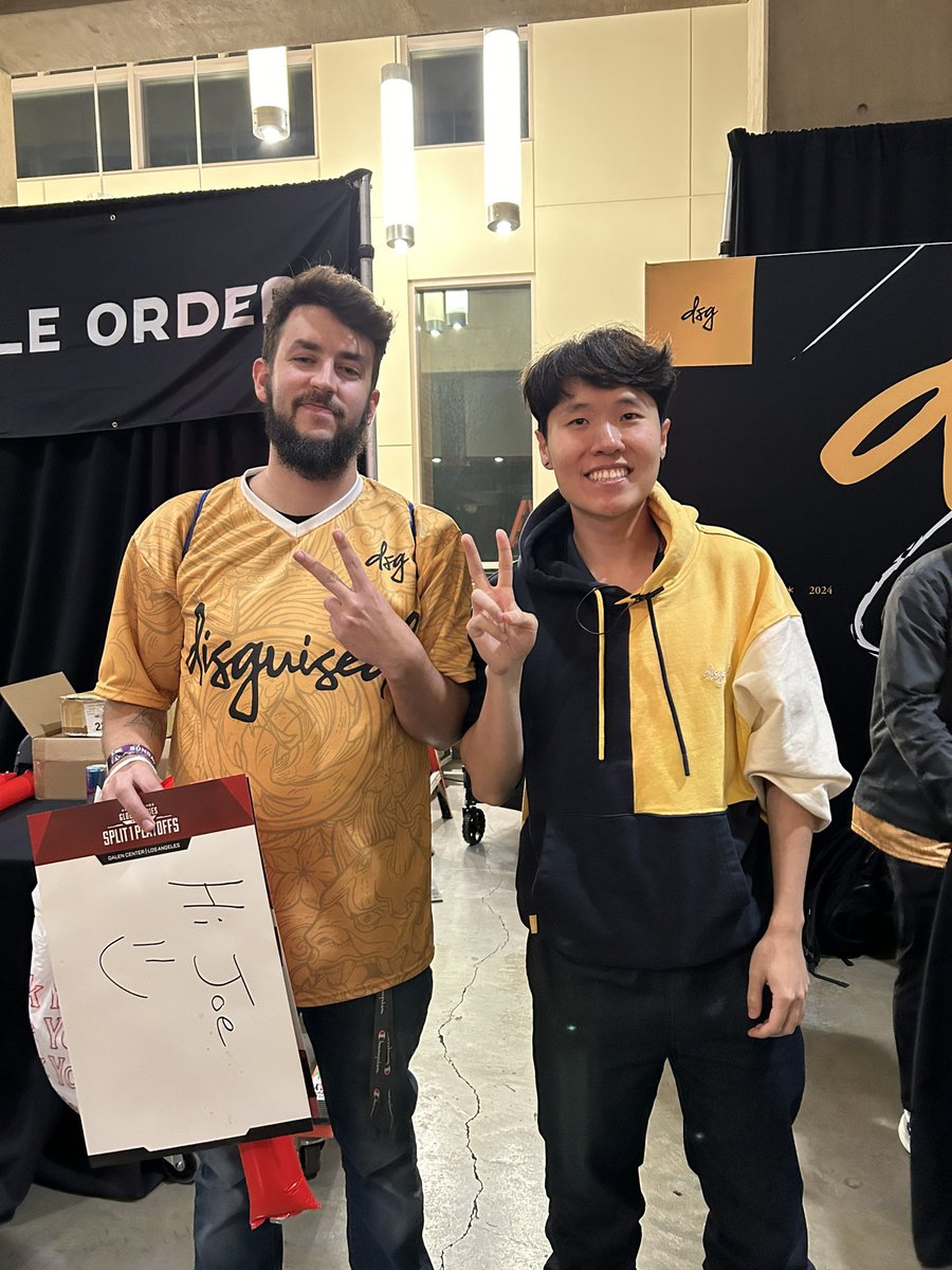 Kory_FPS's tweet photo. Had tons of fun at at ALGS in LA super late post but better late than never! https://t.co/hDcBfGlAEb